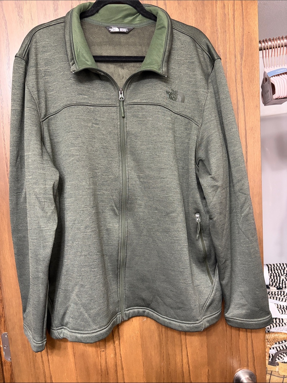 The North Face Men's Olive Green Lightweight Full-Zip Jacket